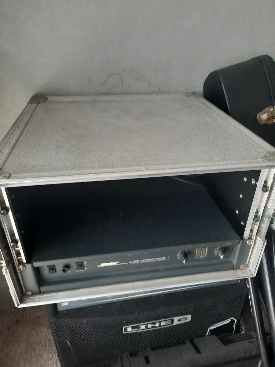 Bose Power Amp and flight case - Image 1