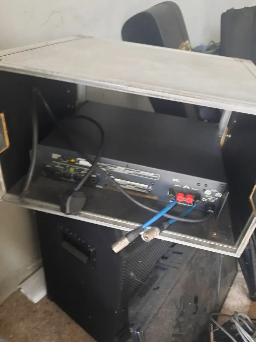 Bose Power Amp and flight case - Image 2