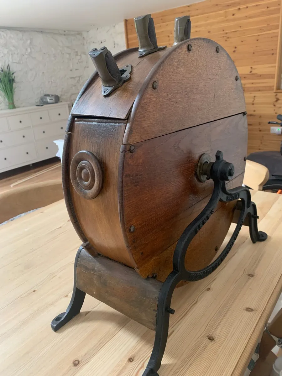 Kent Victorian knife cleaner - Image 3