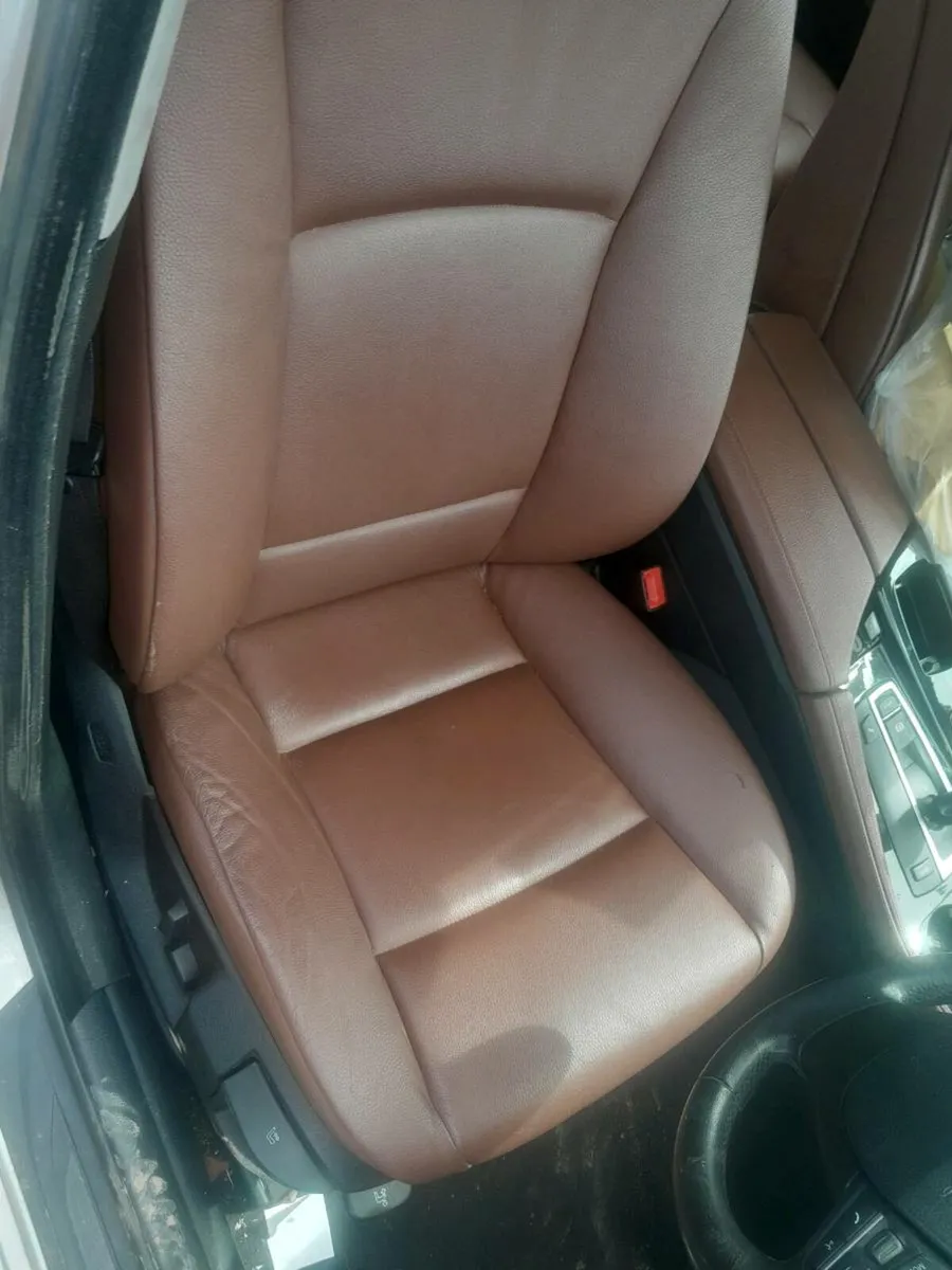 Breaking 2011 bmw 520d f10 - Image 3