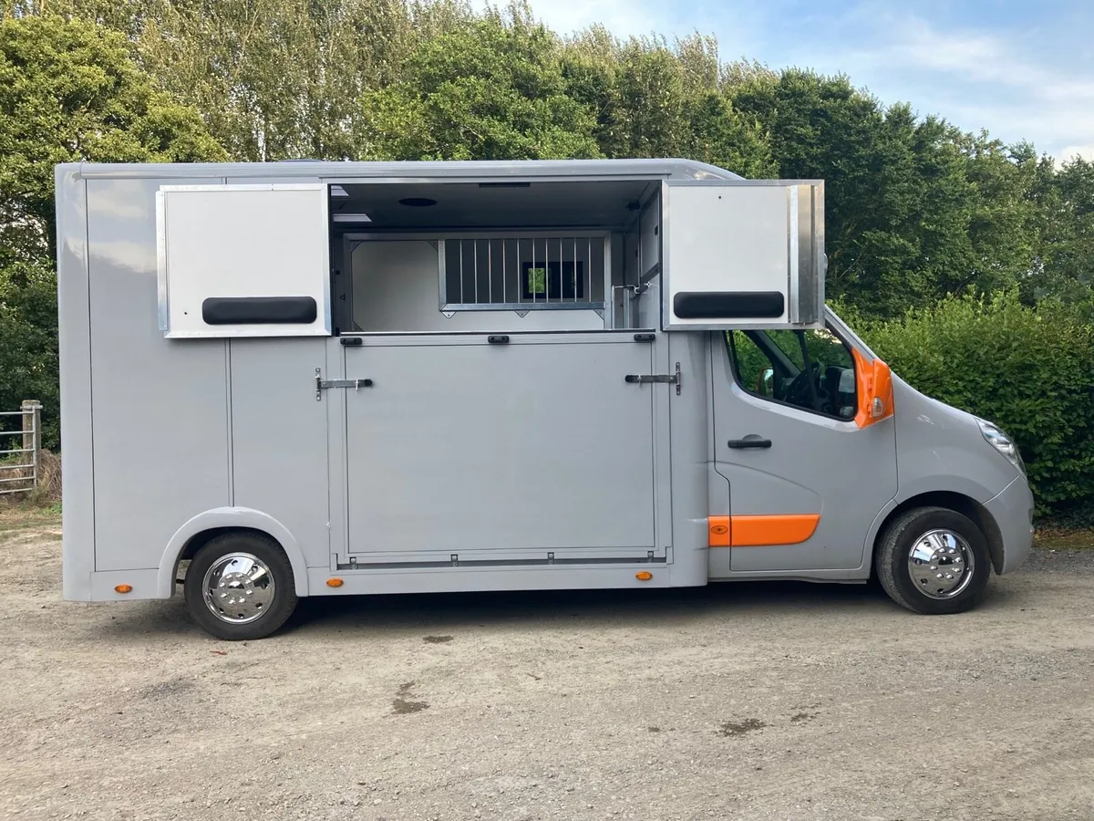 2 Stall Stallion horsebox Brand New Build - Image 1