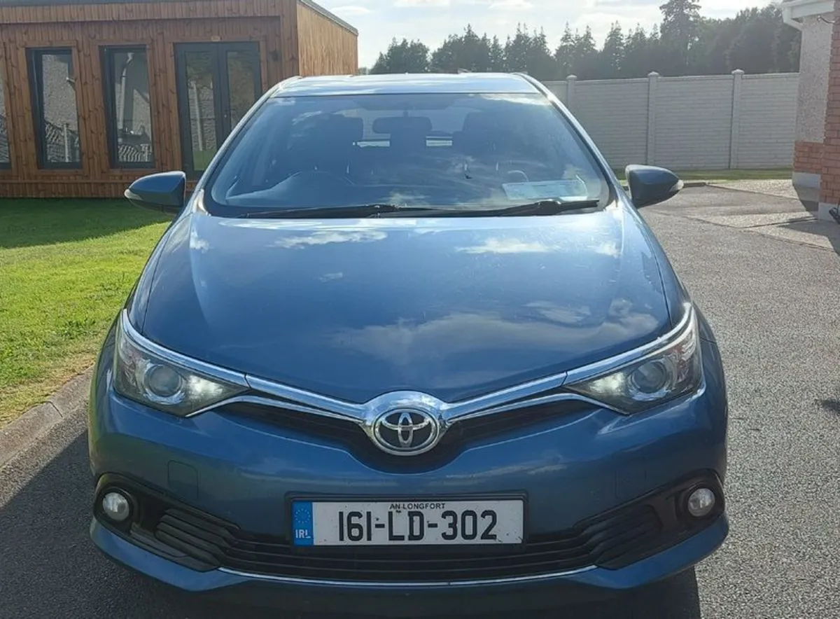 2016 Low Mileage Toyota Auris Luna 1.4 D4D - Image 1