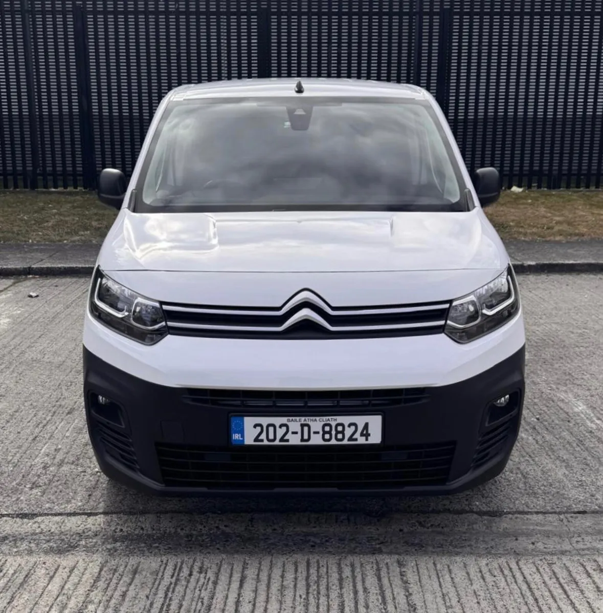 2020 Citroen Berlingo LWB 100Bhp - Image 2