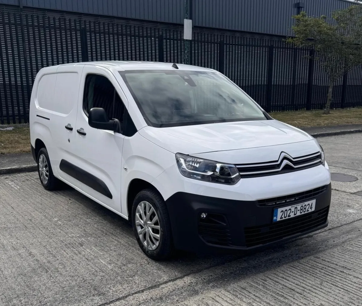 2020 Citroen Berlingo LWB 100Bhp - Image 1