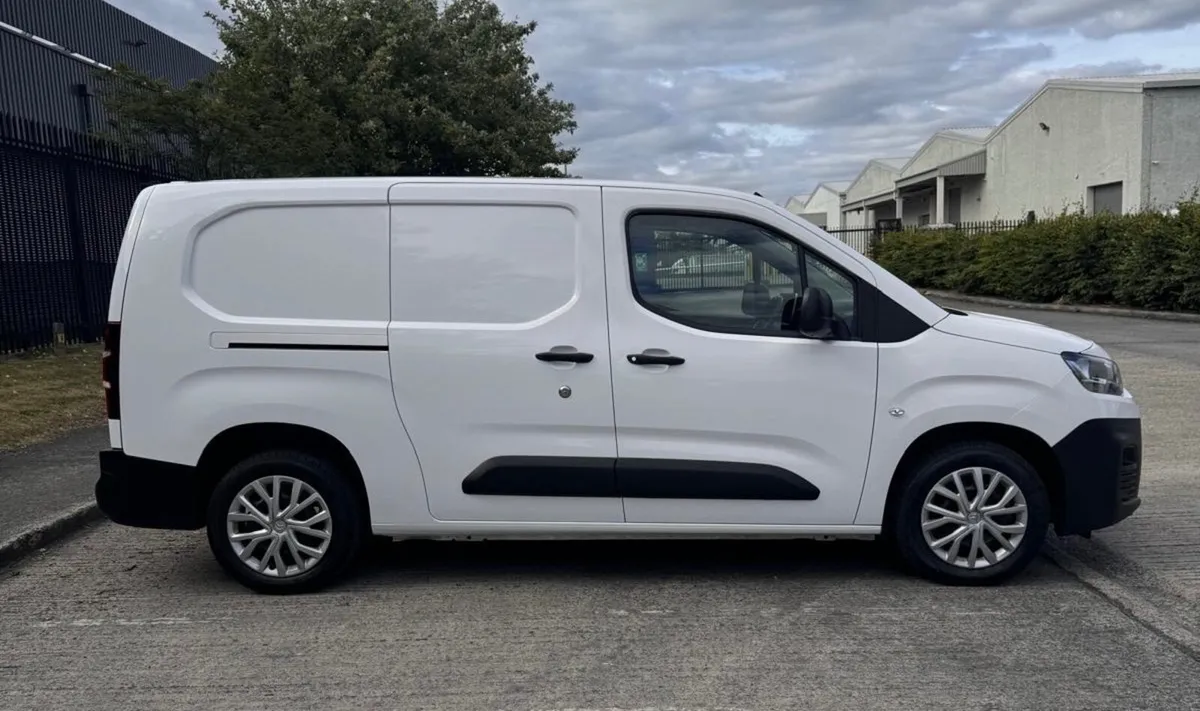 2020 Citroen Berlingo LWB 100Bhp - Image 3