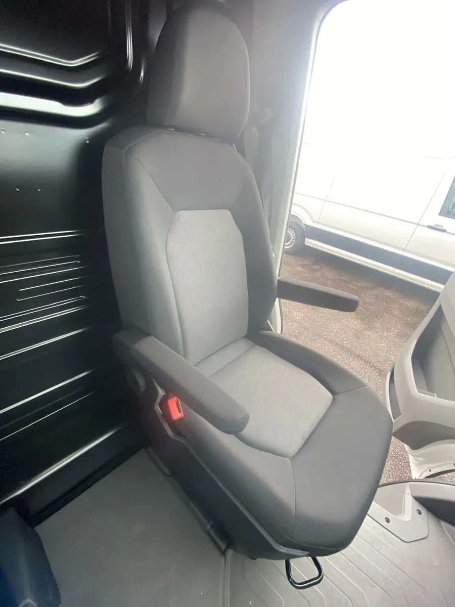 Vw crafter captain  seat - Image 3