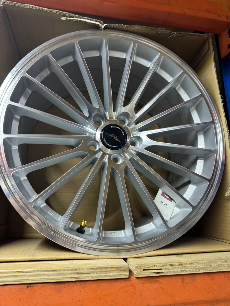 19” Multispoke veemann 5x112 9.5 all round & tyres - Image 1