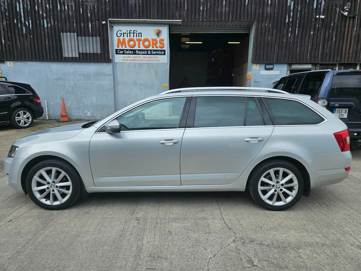 2016 Skoda Octavia Low Mileage - Image 2
