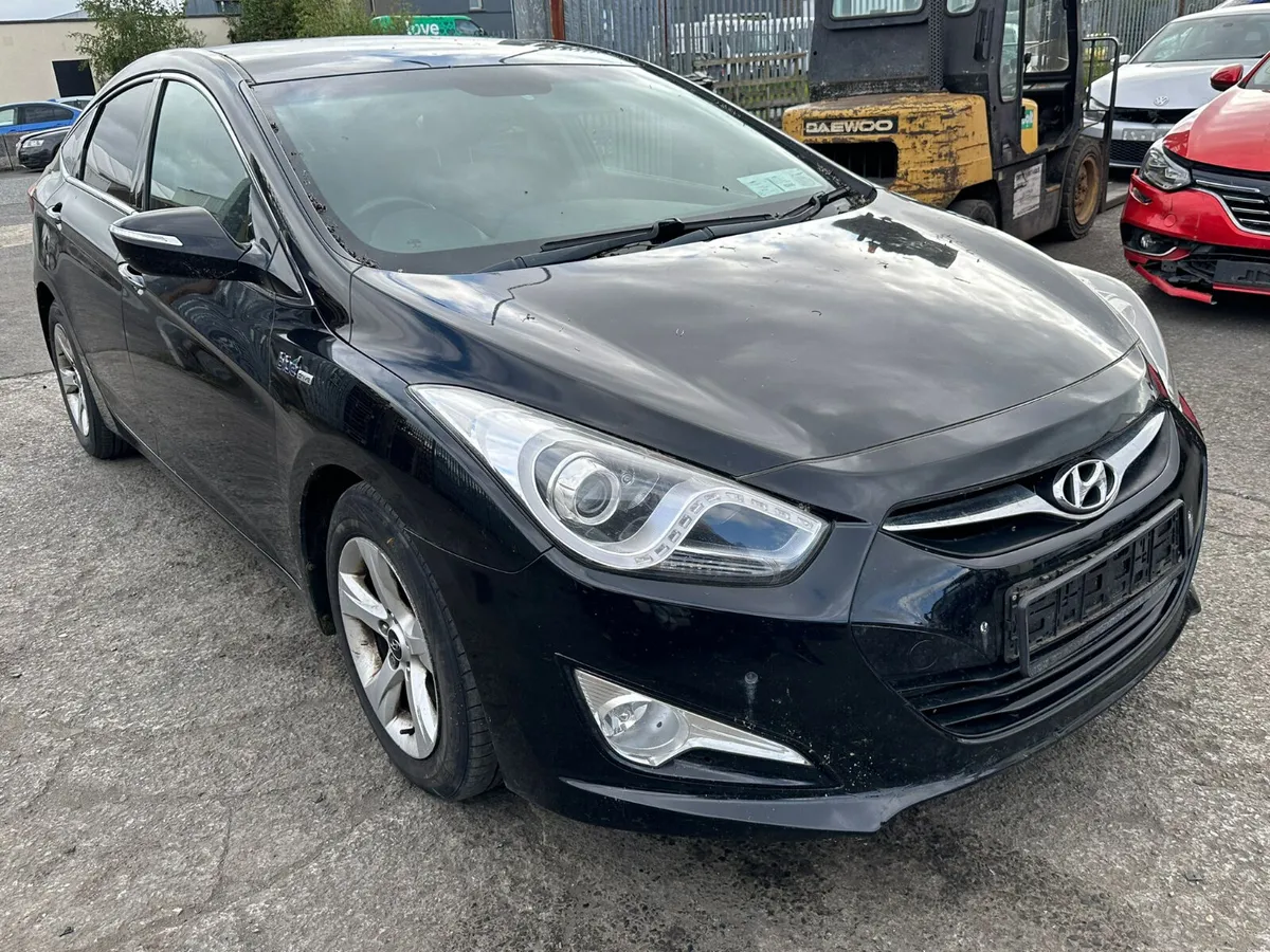 12 HYUNDAI I40  1.7 CRDI FOR BREAKING - Image 1