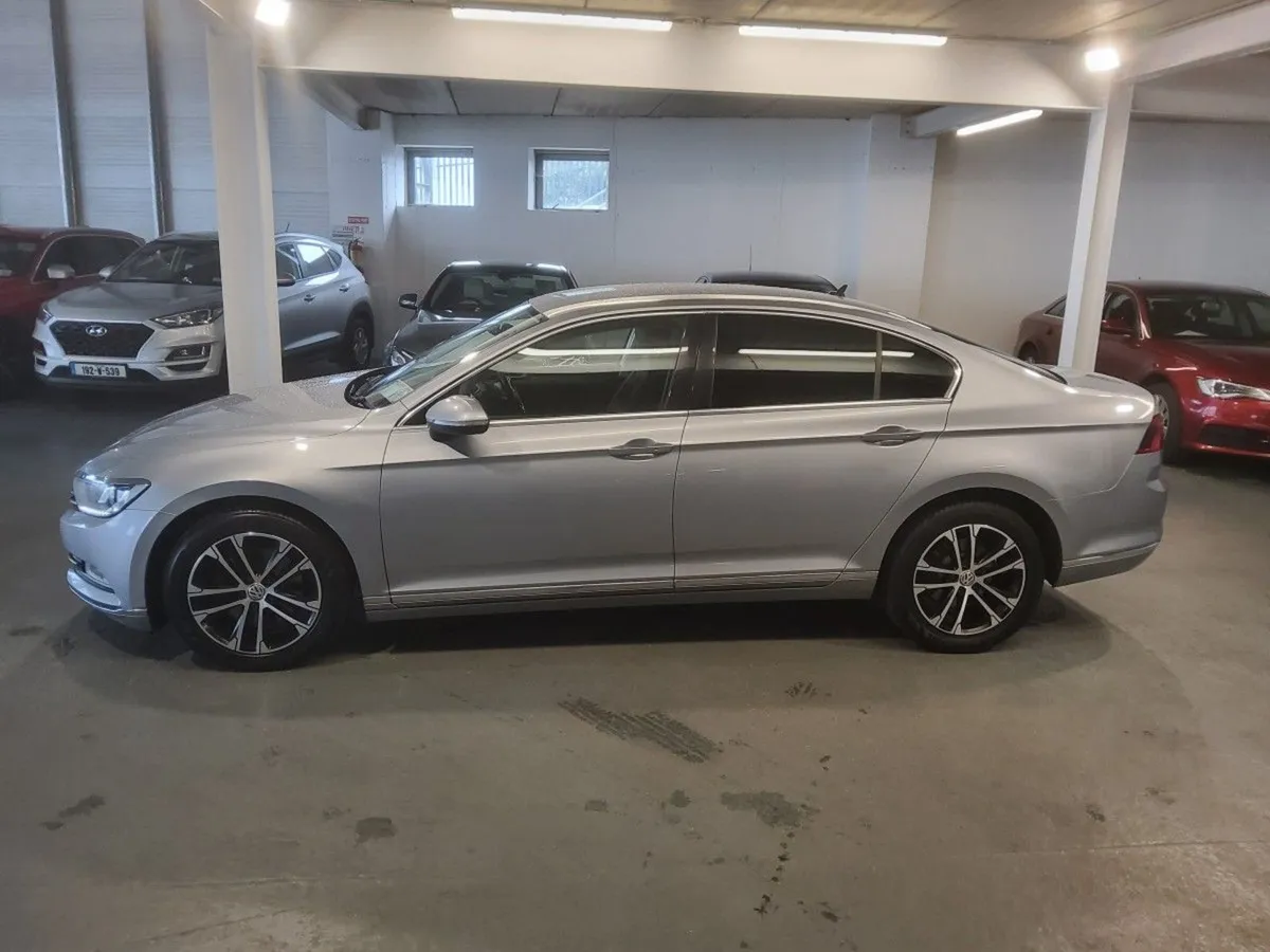 Volkswagen Passat 2.0 TDI 150HP Highline DSG - Image 4