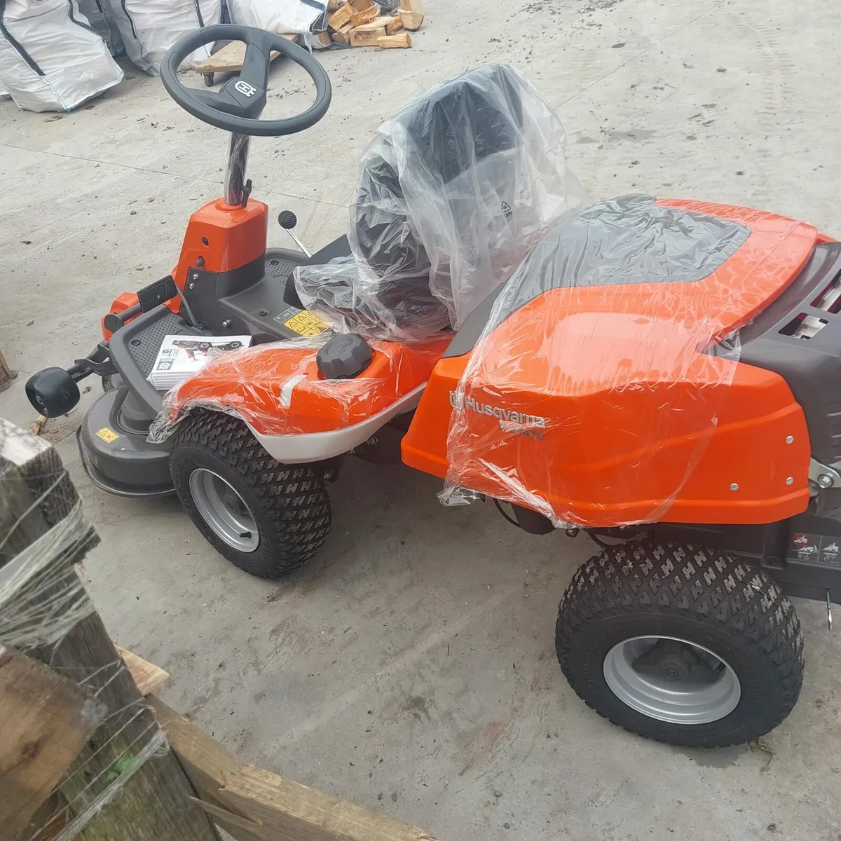 Husqvarna R214tc Ride on Front Mower - Image 1