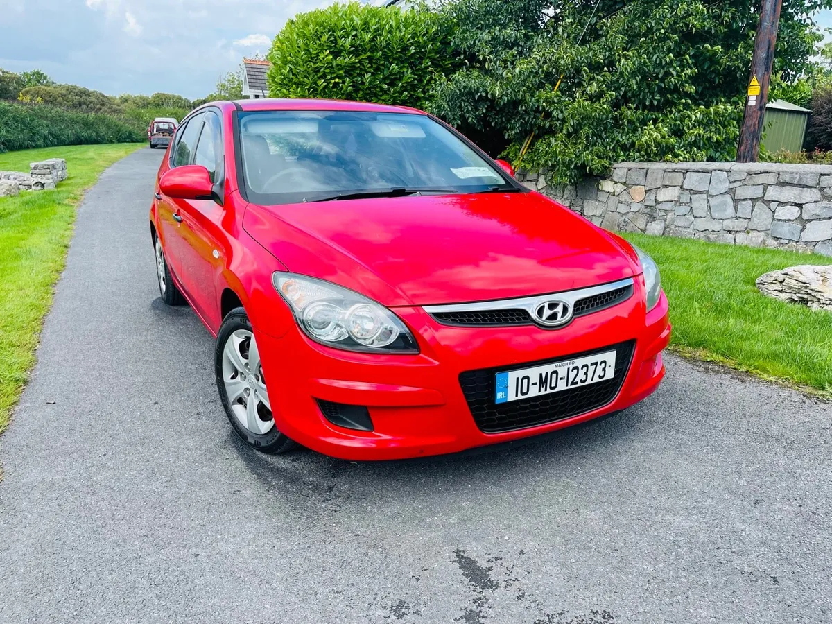 ⭐️10 Hyundai I30 (low miles) New NCT Mint⭐️ - Image 1