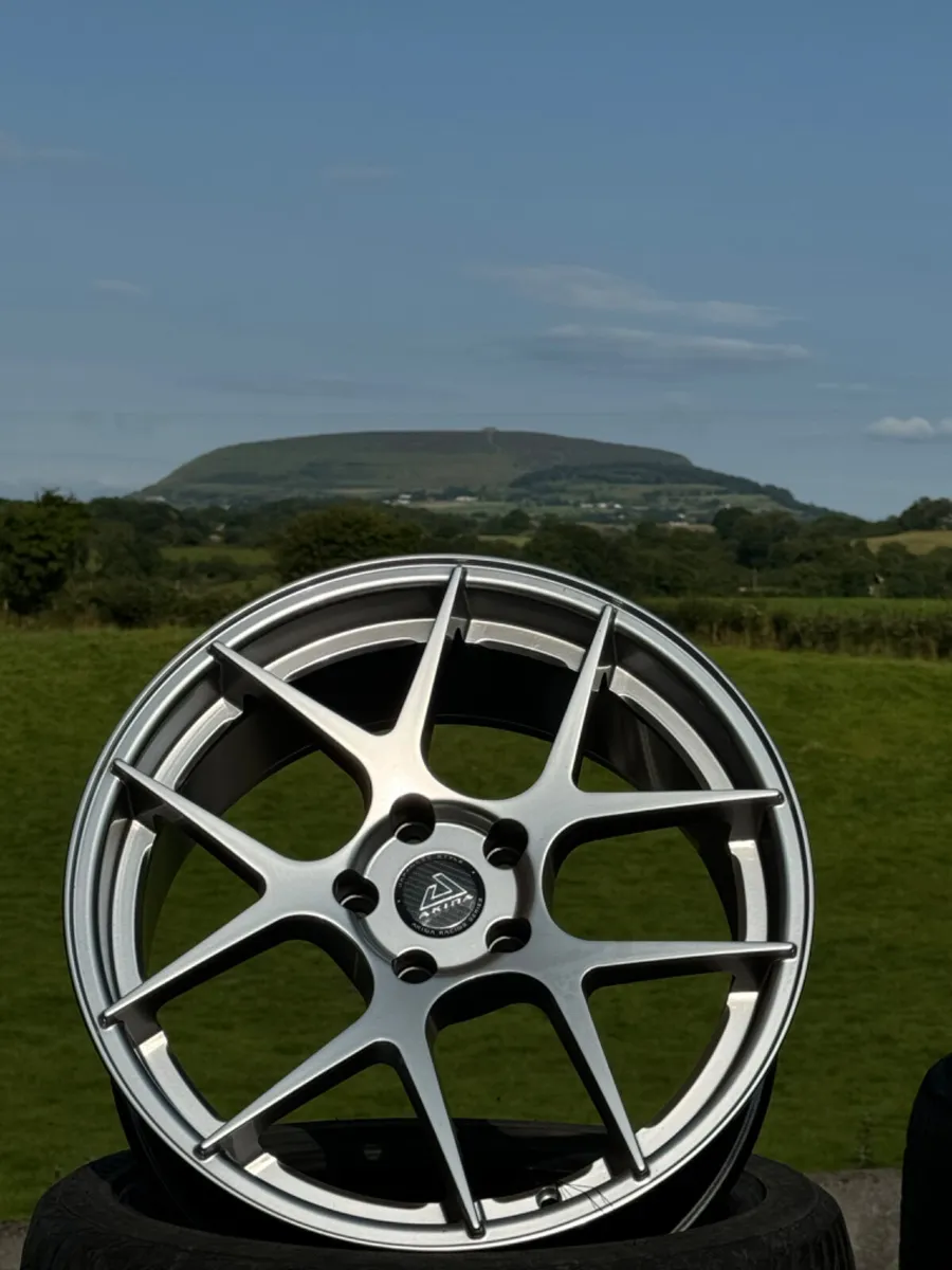18” oem memphis 5x112 8” 5x112