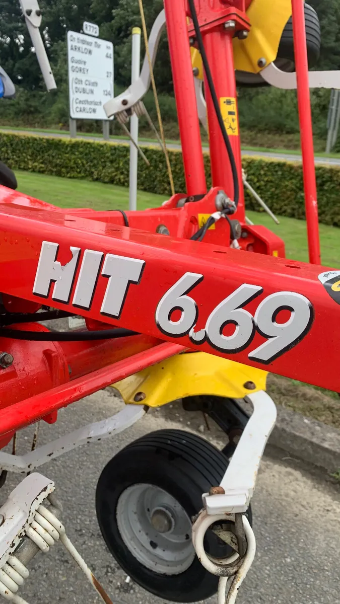 Pottinger 6.61 6 Rotor Tedder - Image 2