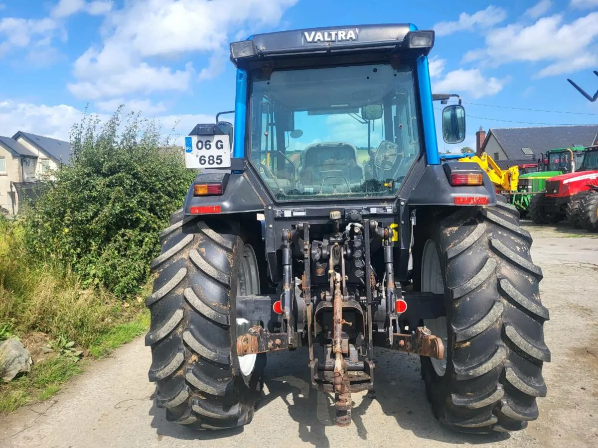 Valtra A95 ( no vat ) - Image 4