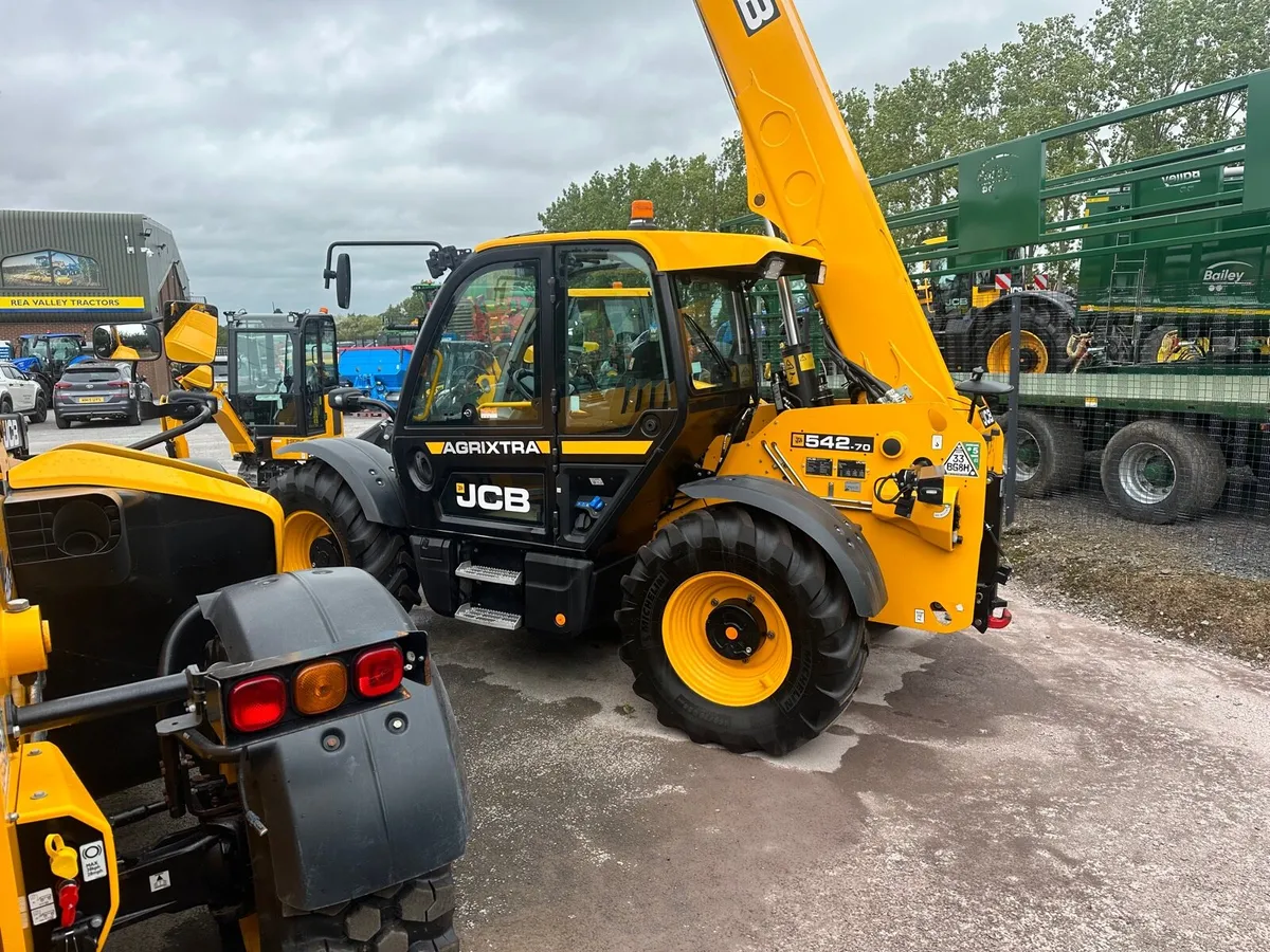 Jcb 542-70 agri xtra - Image 2