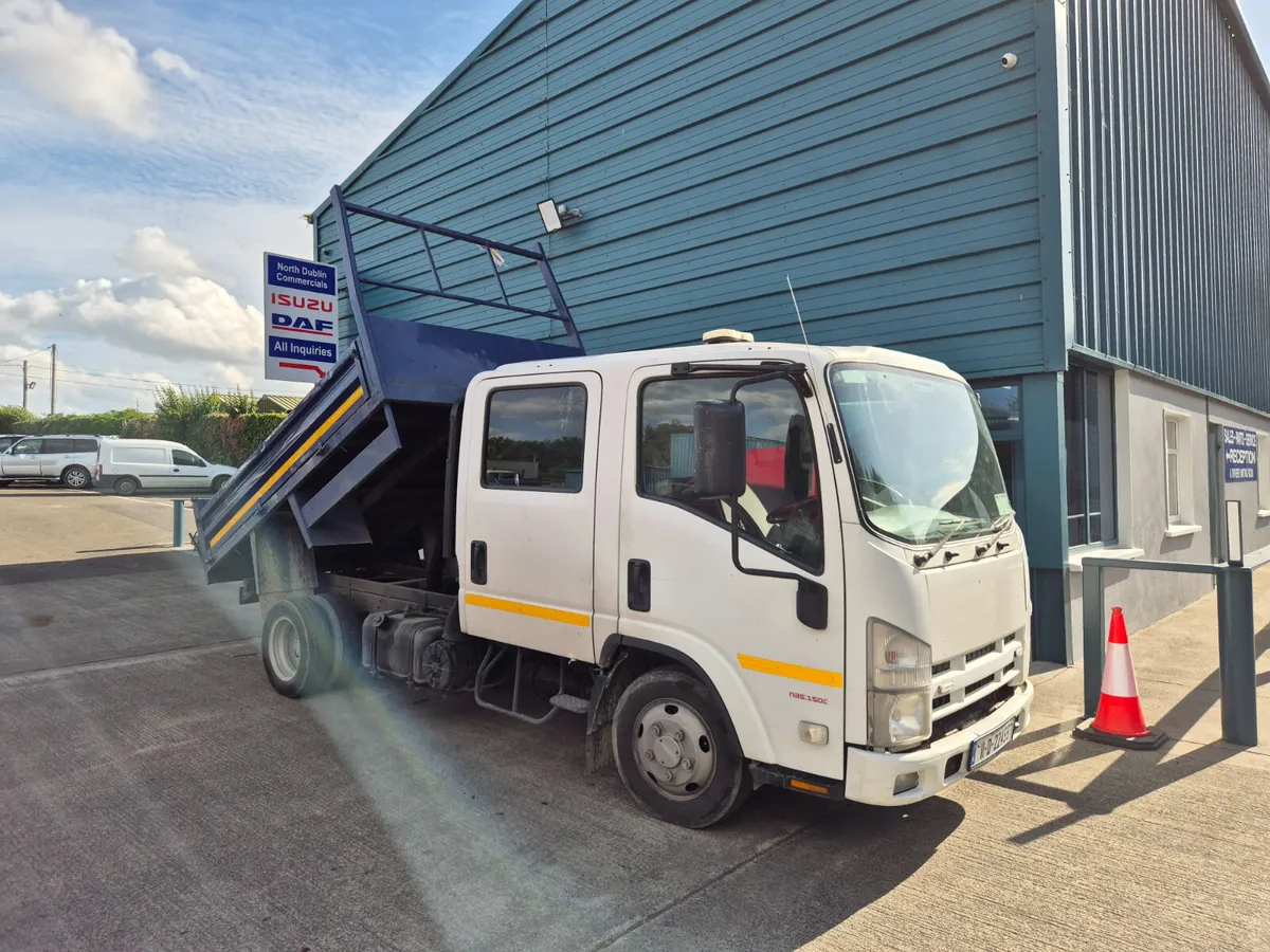 2011 ISUZU NLR 3.5TON CREW TIPPER - Image 2