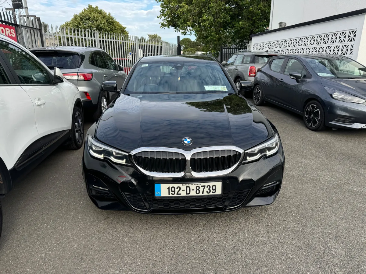 19 BMW 320D M Sport Automatic - Image 3