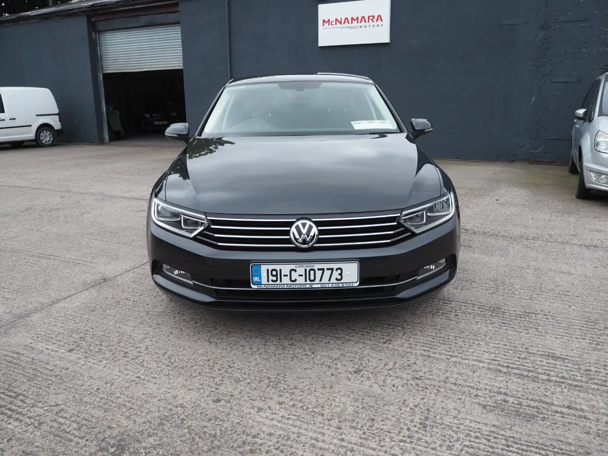 Volkswagen Passat Comfortline Nav Exceptional! - Image 4