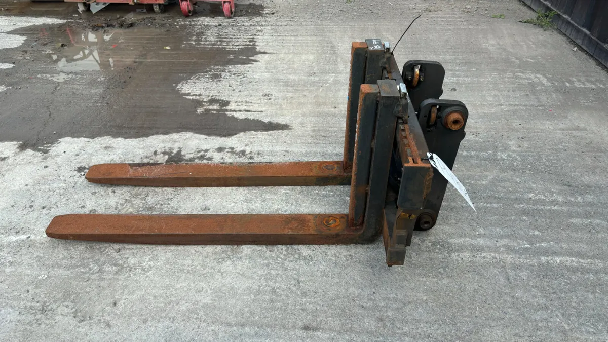 Fork Carriage & Forks to suit Forklift - Image 2