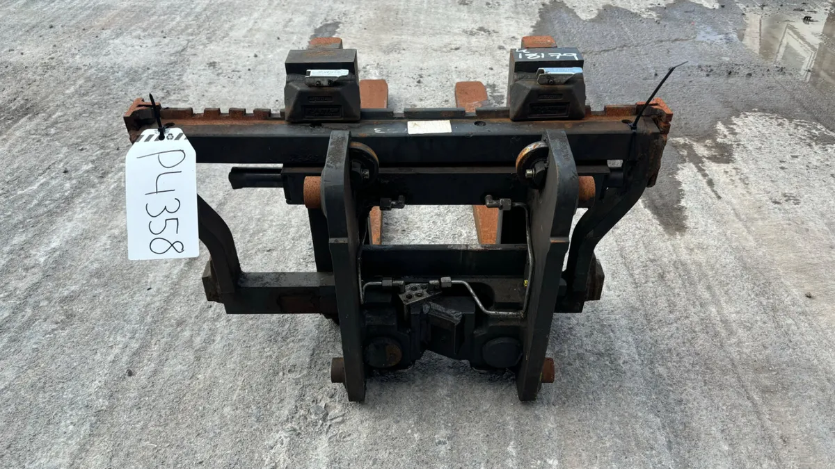 Fork Carriage & Forks to suit Forklift - Image 4
