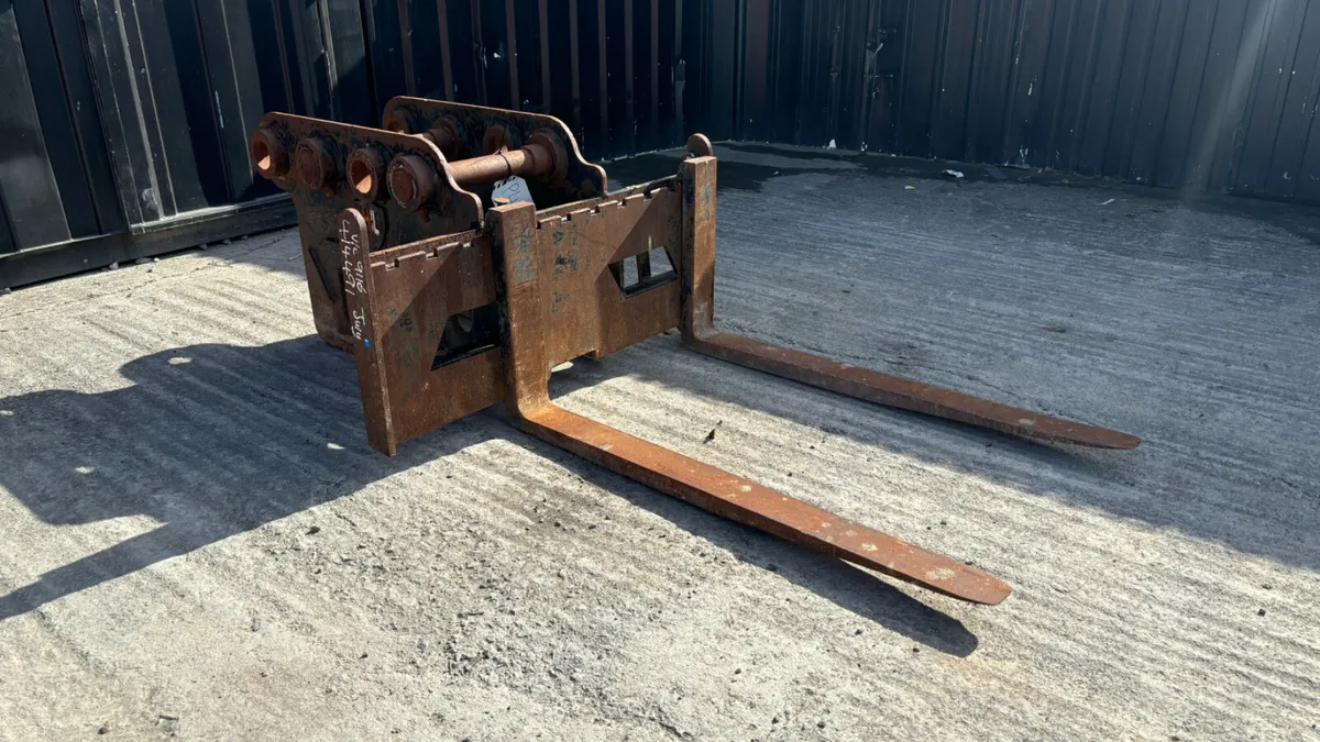 Pallet Forks  with 80mm  to suit 20 Ton Excavator - Image 3