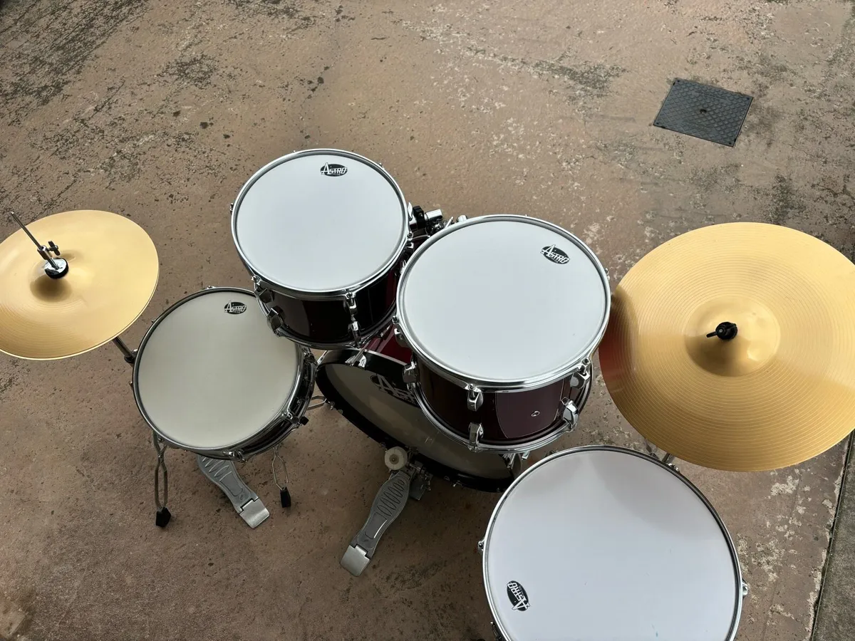 Drum kit - Image 2
