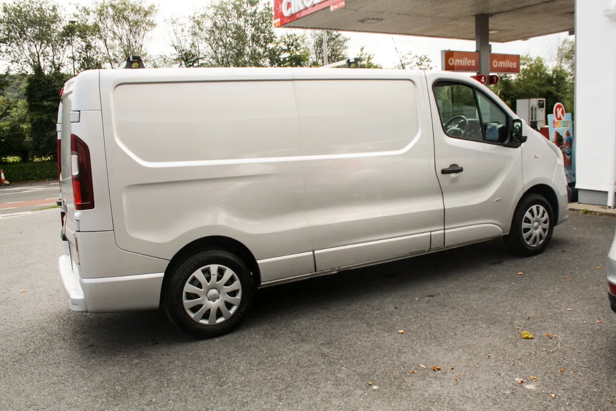 2015 Vauxhall Vivaro Sportive 1.6 Panel Van + VAT - Image 4