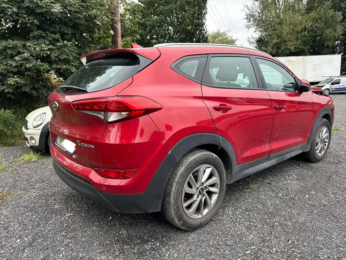 Hyundai Tucson for braking - Image 4