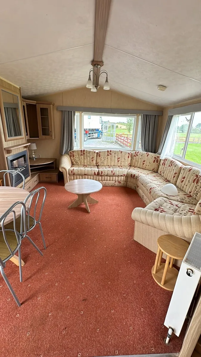 Willerby Bermuda 38 x 12 / 2 Bed (Pristine Cond.) - Image 2