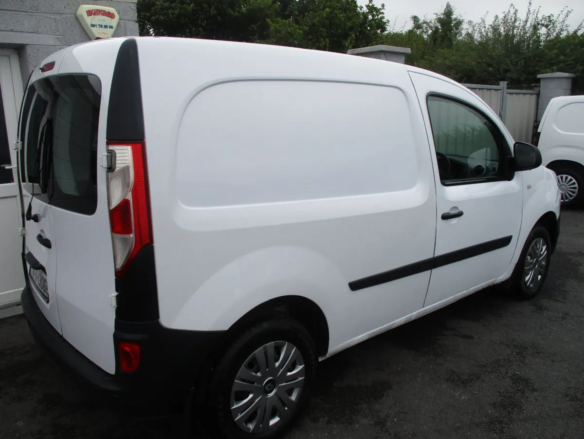 Renault Kangoo 2018 - Image 2