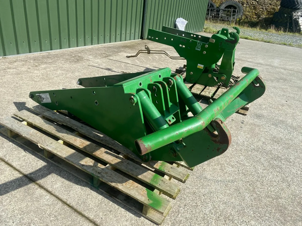 Front linkage to suit John Deere 6 cyl - Image 2