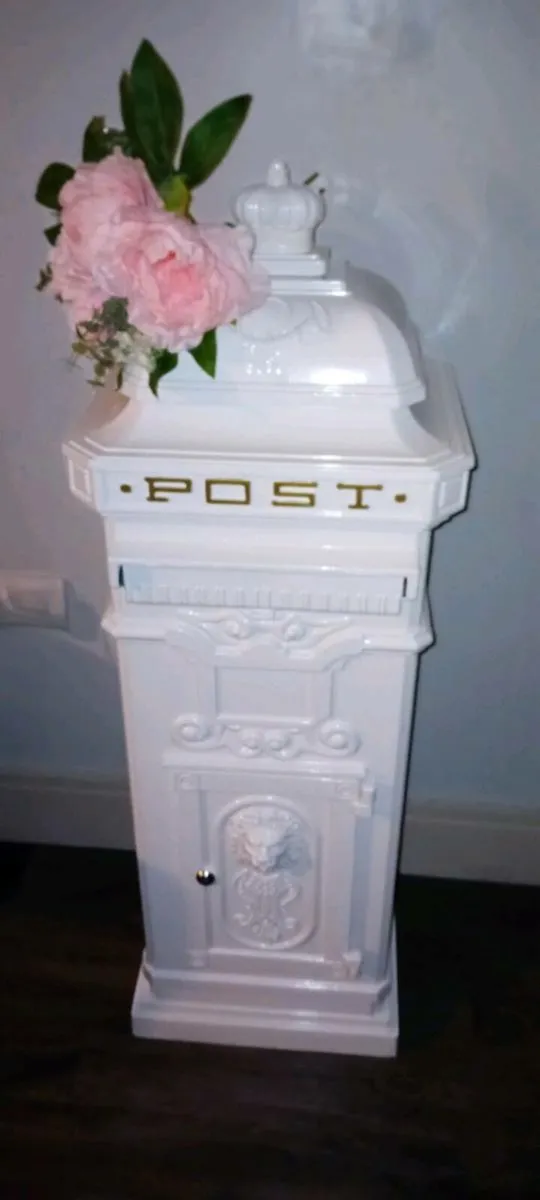 Post box for hire - Image 1