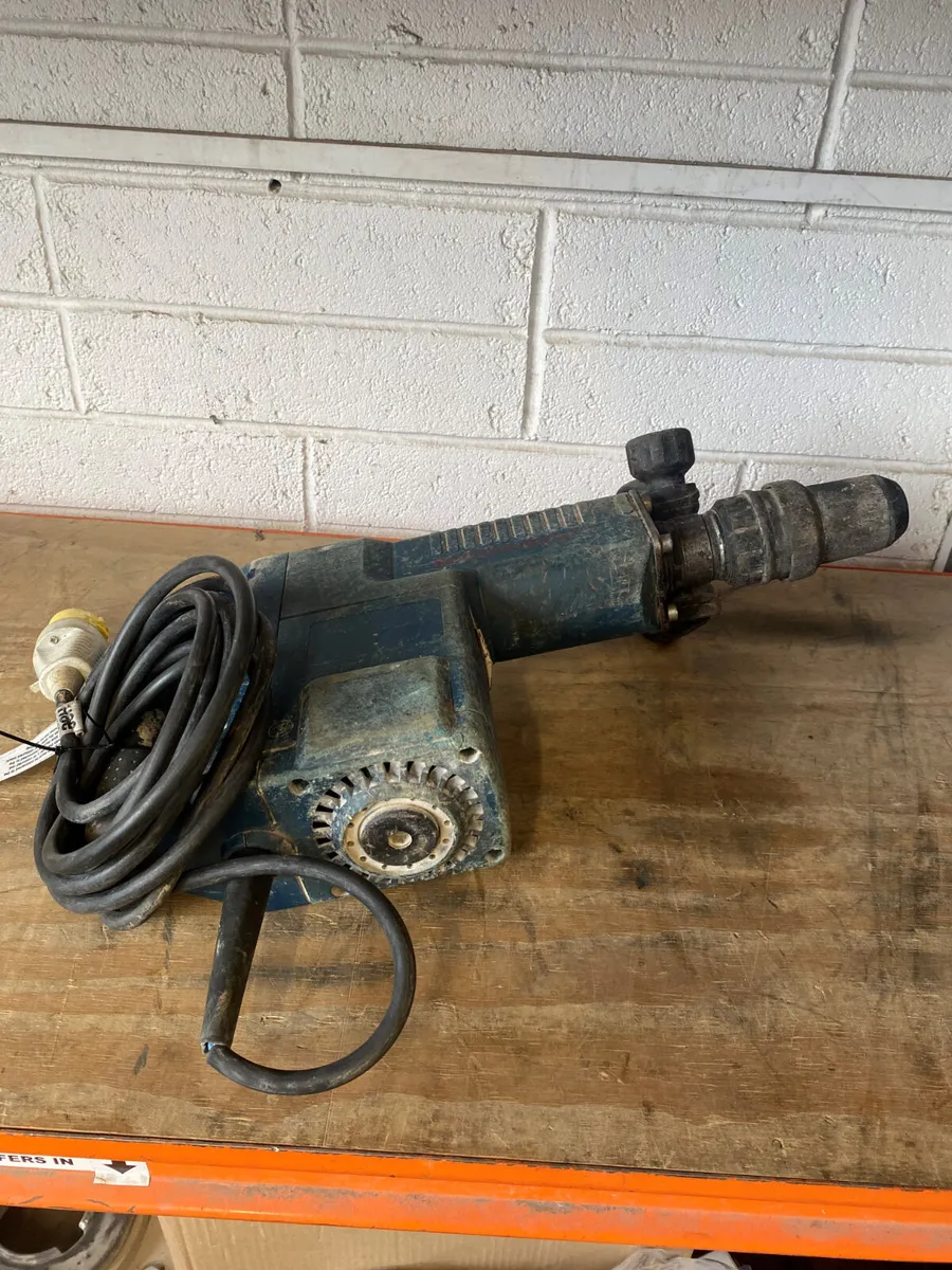 BOSCH GSH11E ELECTRIC BREAKER - Image 2