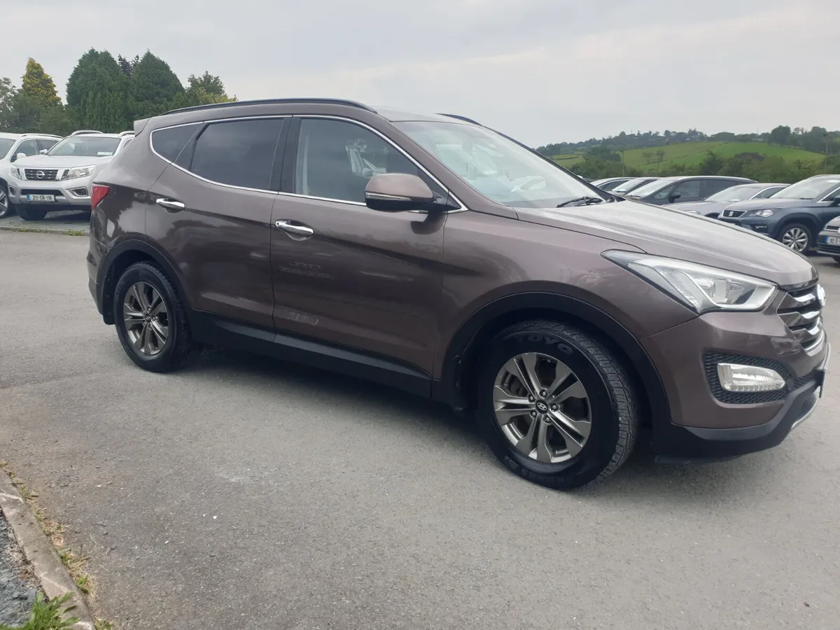 Hyundai Santa Fe 2017 - Image 1