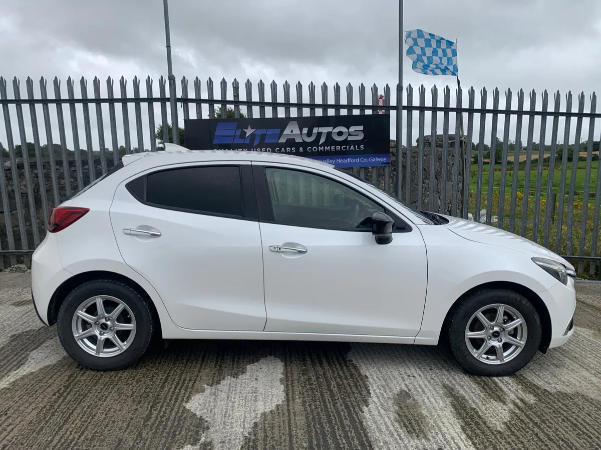 Mazda Demio Skyactive Automatic 2014 - Image 2