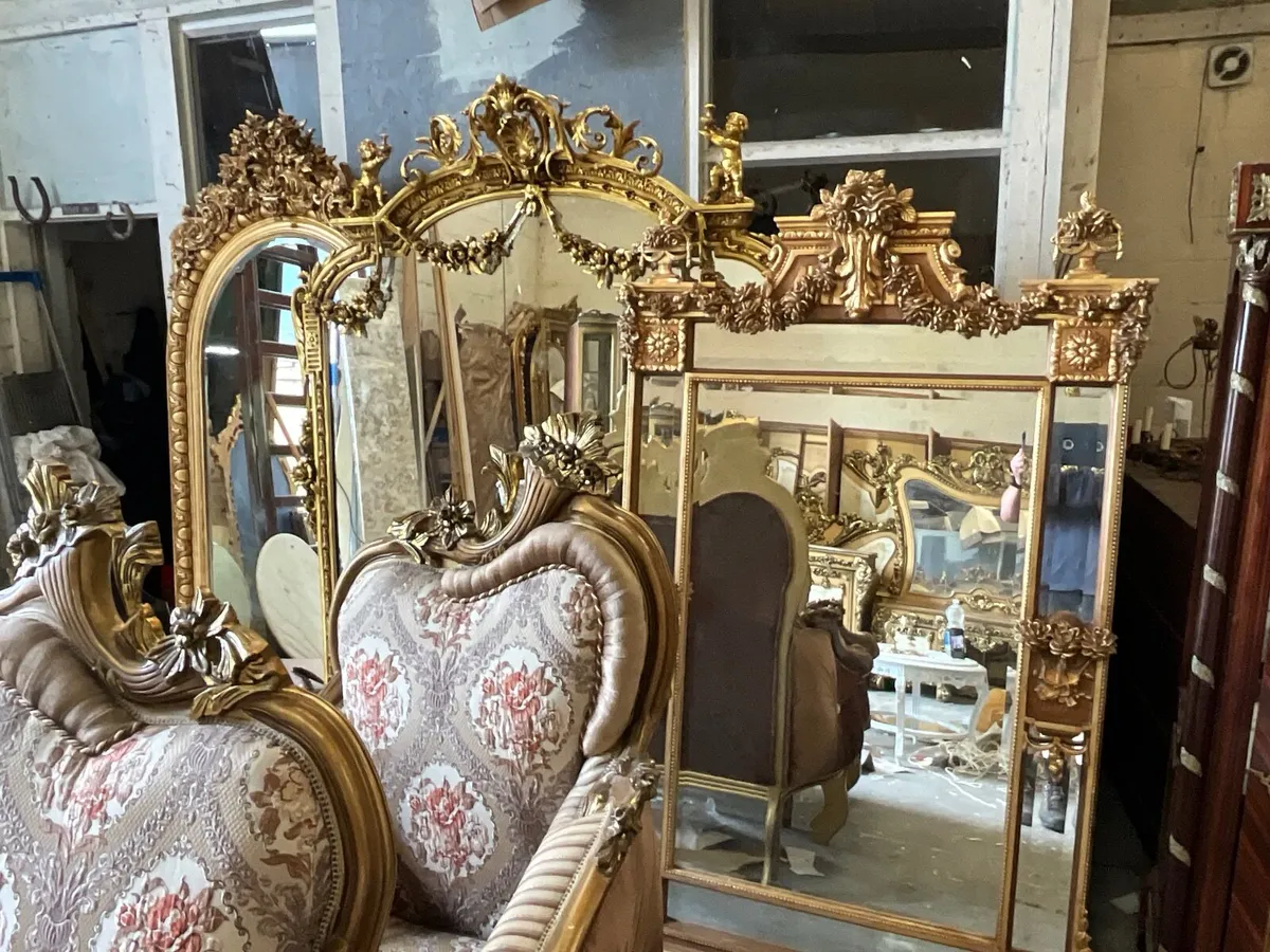 Mirrors at Renaissance - Image 4