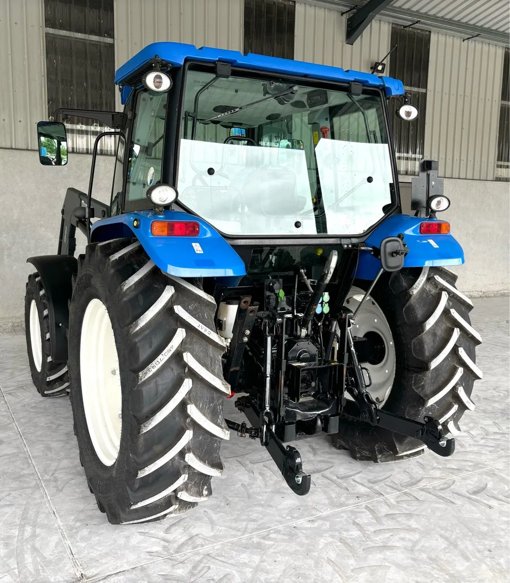 132 NEW HOLLAND T5070 c/w Loader - Image 4