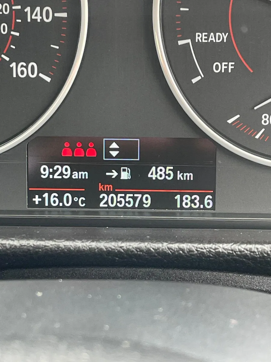 BMW 3-Series 2017 - Image 4