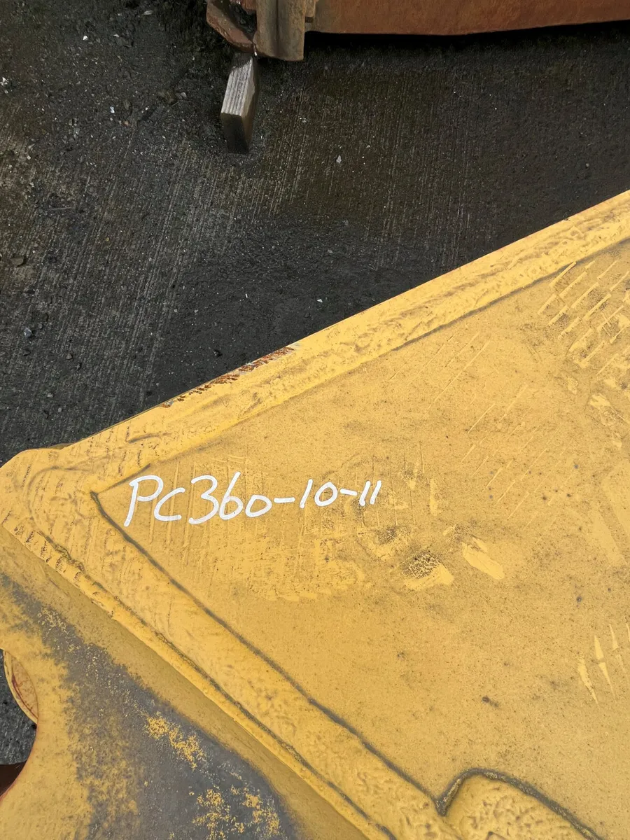 Komatsu PC360-10-11 3.2 Dipper ARM - Image 3