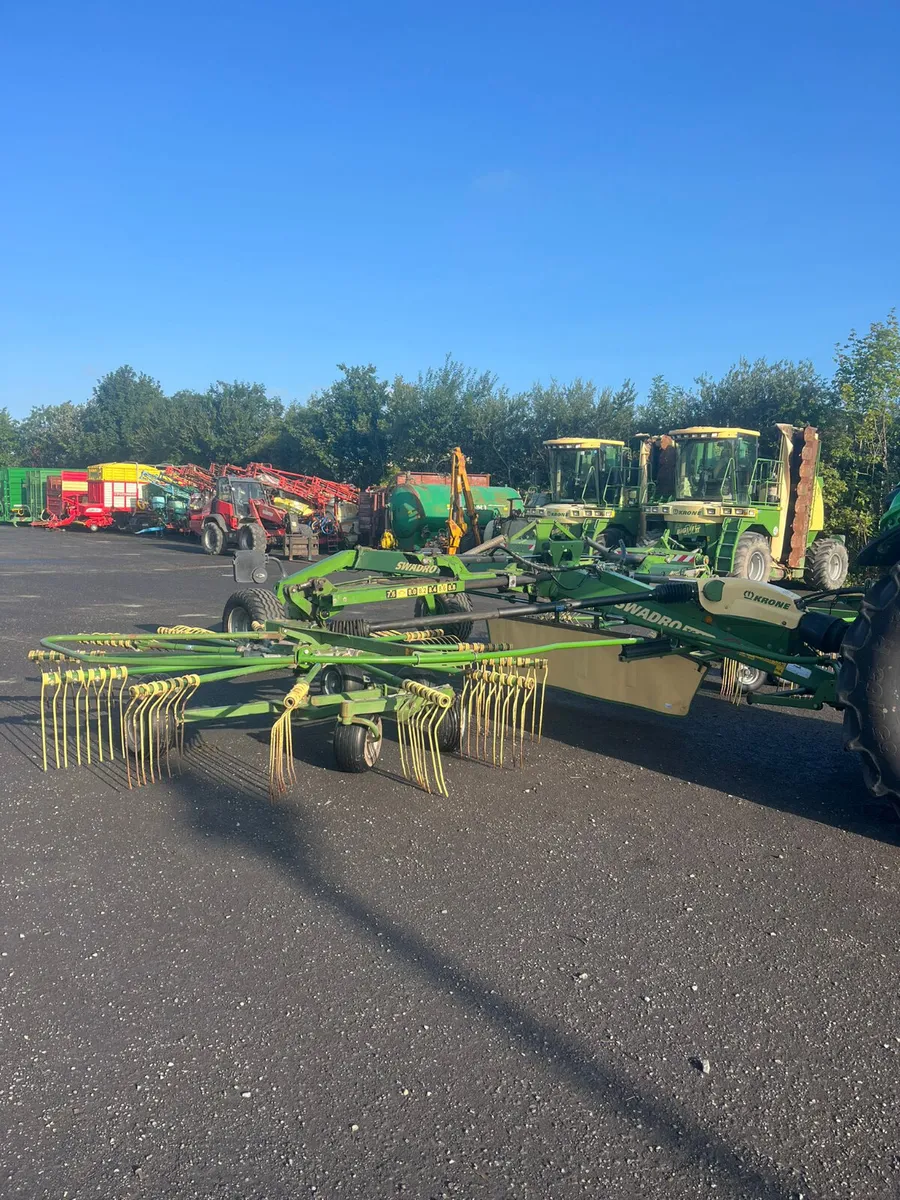 Krone TC880 rake - Image 1