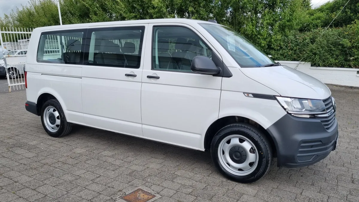 2023 VW TRANSPORTER SHUTTLE LWB 9 SEATS RARE - Image 2