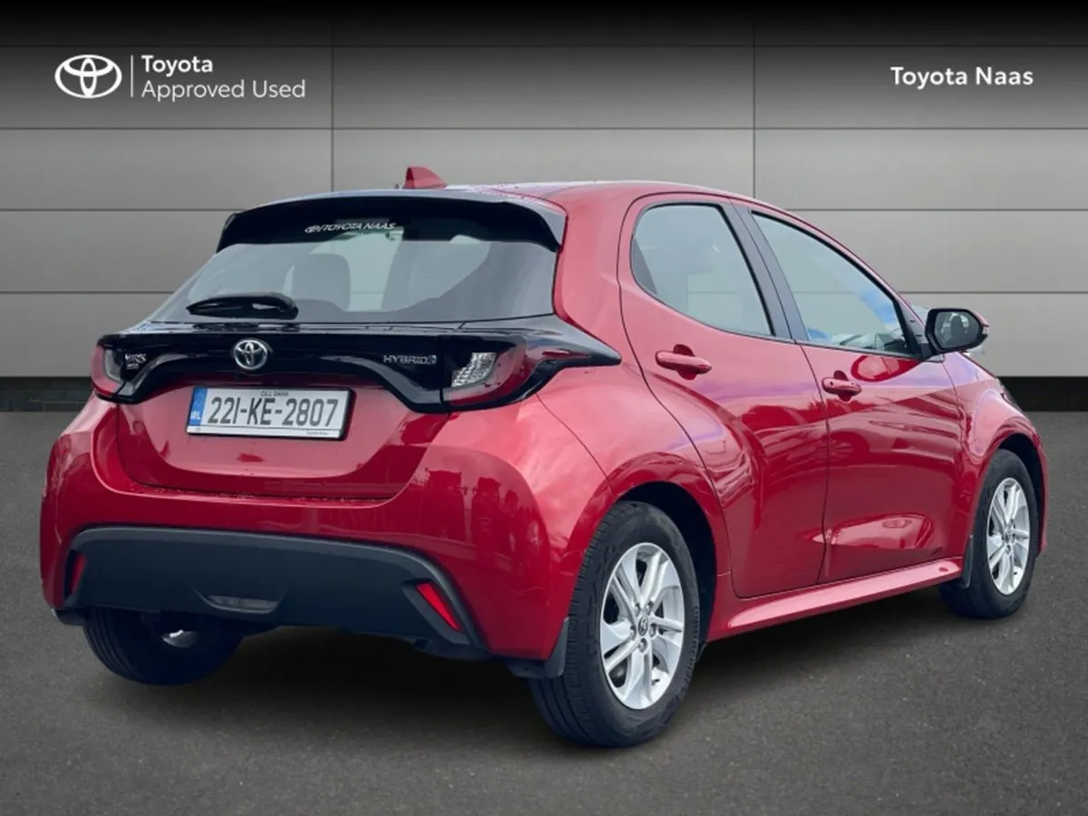 Toyota Yaris Yaris Hybrid Luna - Image 2