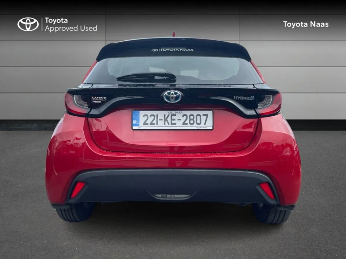 Toyota Yaris Yaris Hybrid Luna - Image 4