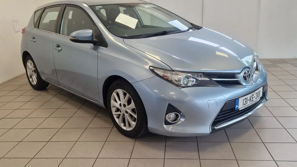 Toyota Auris 2013 - BEAUTIFUL CAR TO DRIVE - Image 1