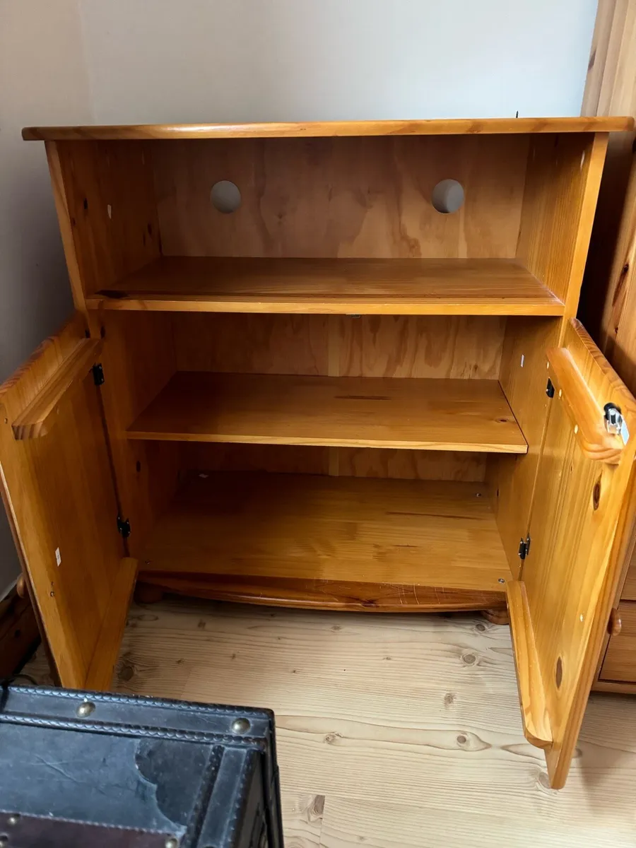 Pine TV unit - Image 2