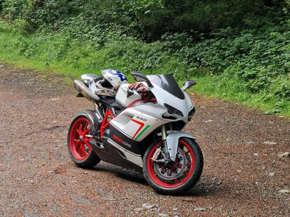 Ducati 848 Evo - Image 1