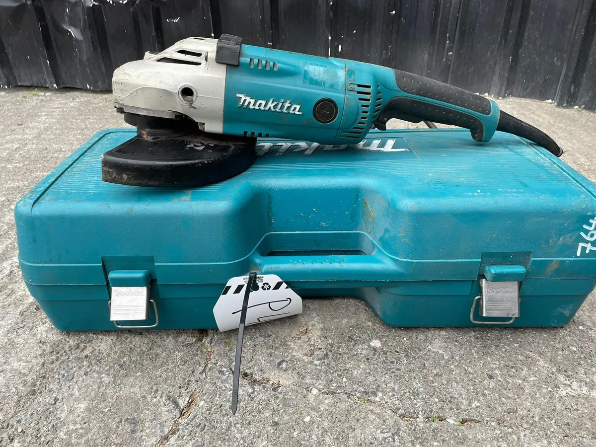 Selection of Makita Angle Grinder - Image 1