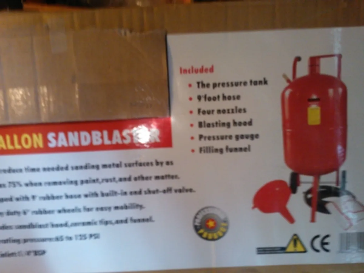 SANDBLASTER UNIT.  10 gallon - Image 1