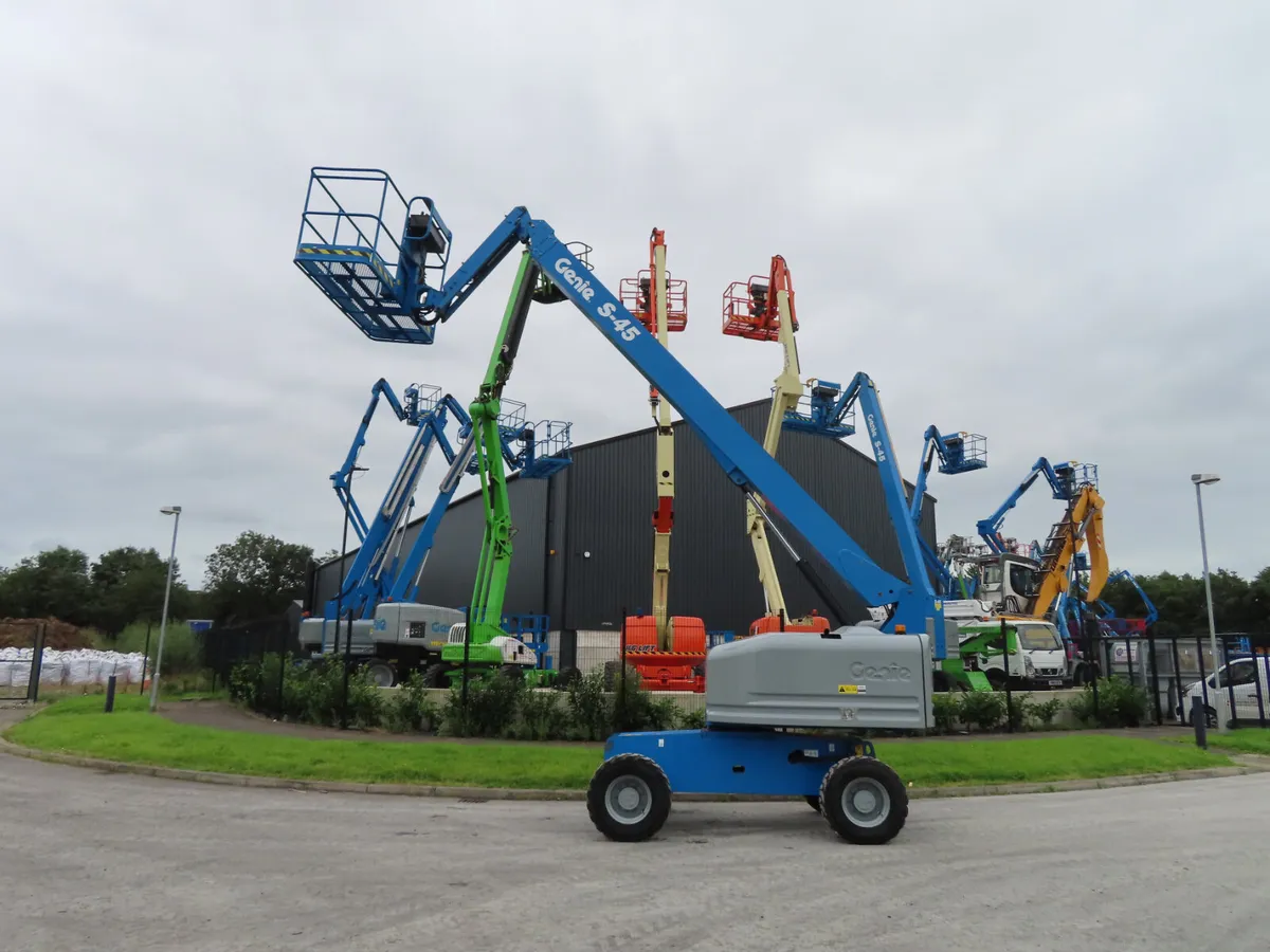 Genie S45 Boom Lift Access Platform SN2816 - Image 2